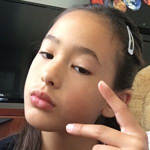 Meet your Posher, Isla